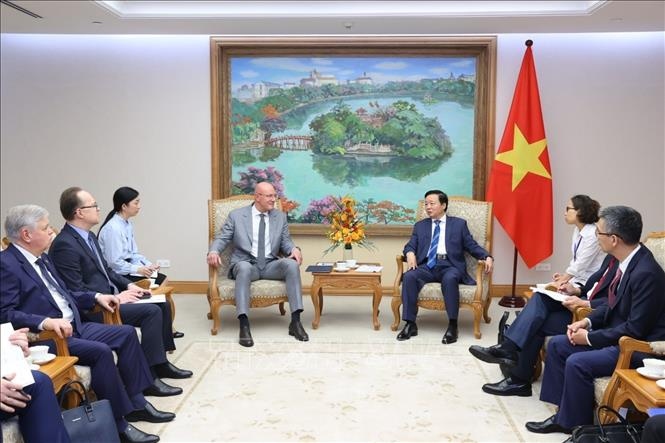 Russia, Vietnam keen to further boost all-around cooperation